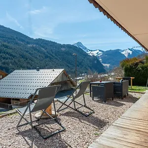 au-chalet-le-pery-vue-sur-le-mont-de-grange.hotels-rhonealpes.com/